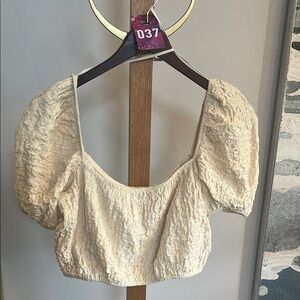 #37 Zara Cream Textured Women's Top Size L PTP 20